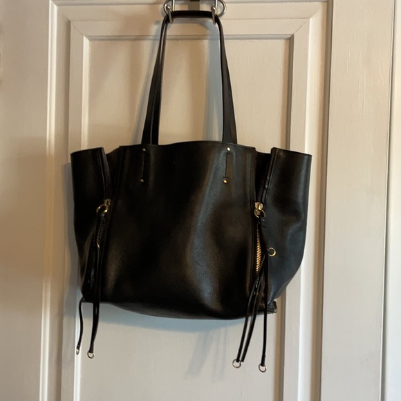 Chloe Milo Black Tote - Picture 6 of 13
